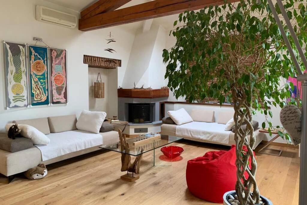 The Cherry Garden House Loft Lusso Lejlighed Brunate Eksteriør billede